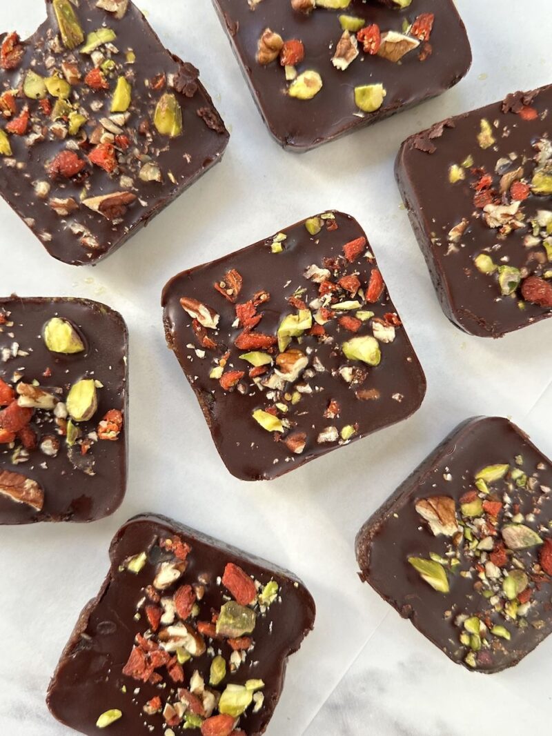 Chocolate Mix Seeds Cubes - Image 2